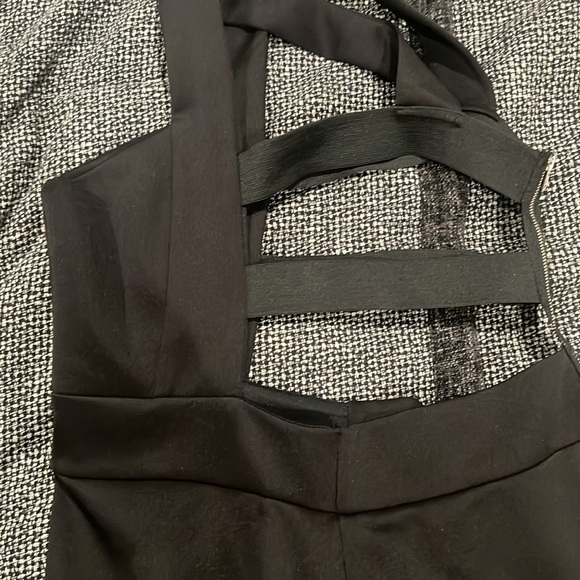 Black Mini Elastic Strap Back Dess - Picture 5 of 5